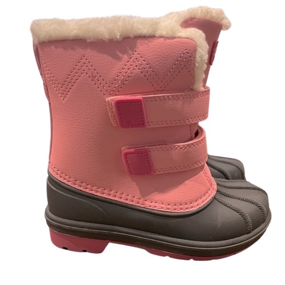 Girls Denver waterproof winter boots by Cat & Jack. - Picture 2 of 9